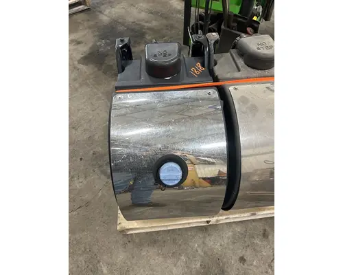 PETERBILT 389 DEF Tank