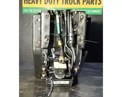 PETERBILT 389 DEF Tank