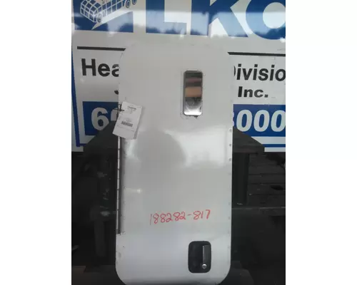 PETERBILT 389 DOOR, COMPARTMENT