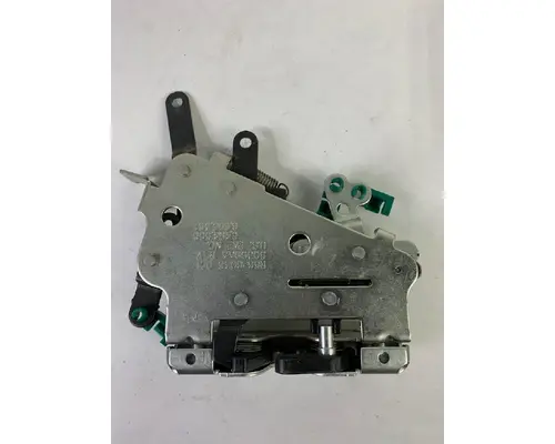 PETERBILT 389 DOOR HANDLE