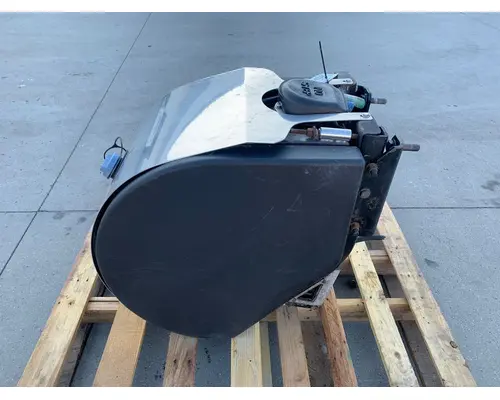 PETERBILT 389 DPF (Diesel Particulate Filter)