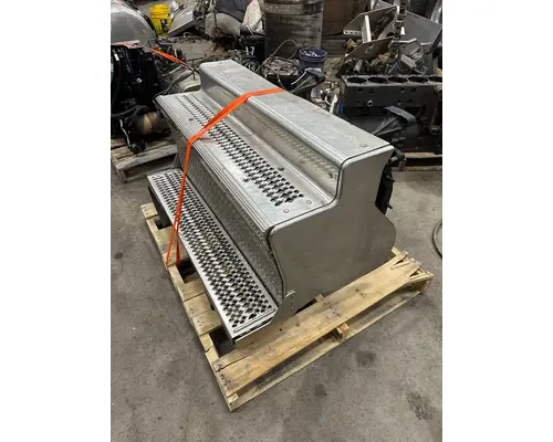 PETERBILT 389 DPF (Diesel Particulate Filter)