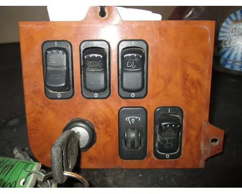 PETERBILT 389 Dash  Console Switch