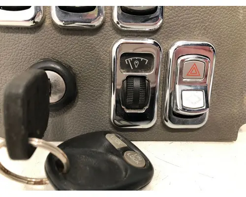 PETERBILT 389 Dash  Console Switch