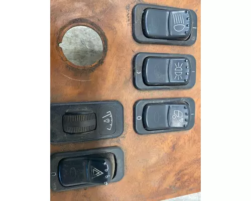 PETERBILT 389 Dash  Console Switch