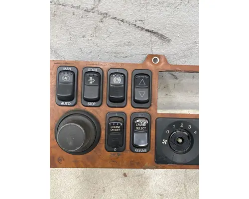 PETERBILT 389 Dash  Console Switch