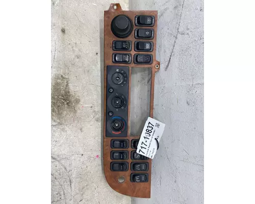 PETERBILT 389 Dash  Console Switch