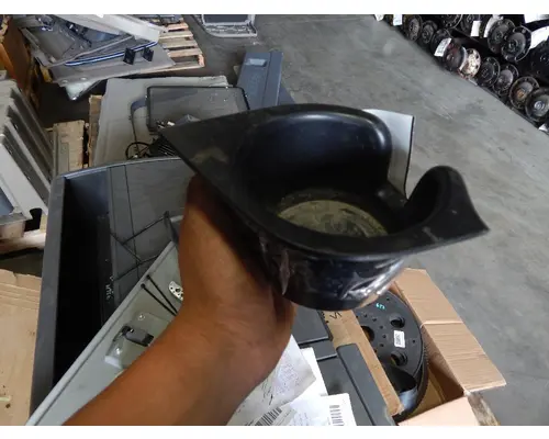 PETERBILT 389 Dash  Console Switch