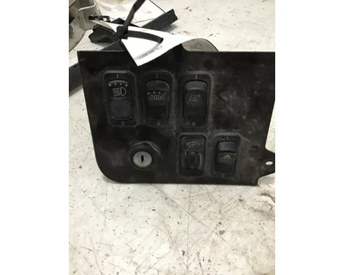 PETERBILT 389 Dash  Console Switch