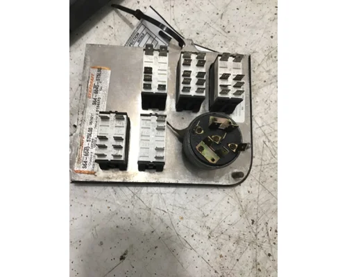 PETERBILT 389 Dash  Console Switch