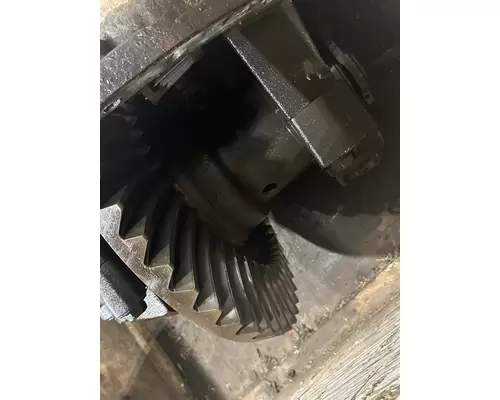 PETERBILT 389 Differential Assembly (Front, Rear)