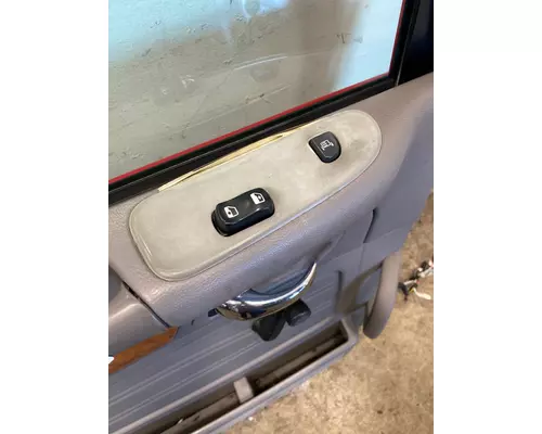PETERBILT 389 Door Assembly, Front