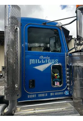 PETERBILT 389 Door Assembly, Front