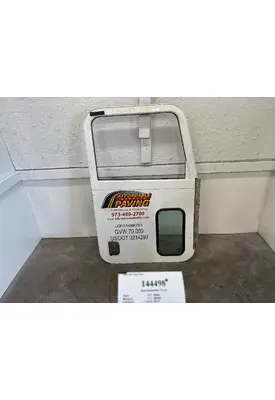 PETERBILT 389 Door Assembly, Front