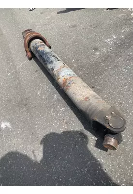 PETERBILT 389 Drive Shaft, Front