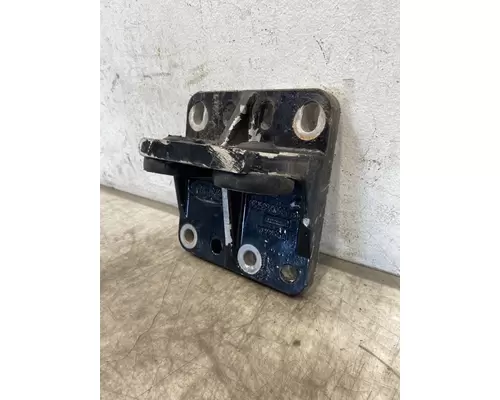 PETERBILT 389 Engine Mounts