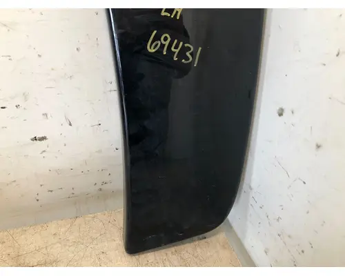 PETERBILT 389 Fender Extension