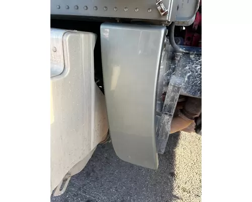 PETERBILT 389 Fender Extension