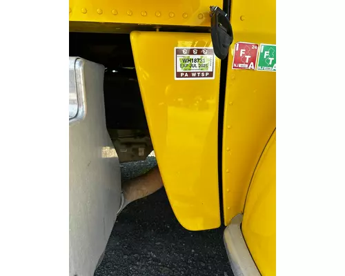 PETERBILT 389 Fender Extension