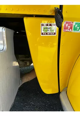 PETERBILT 389 Fender Extension