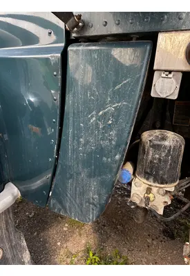 PETERBILT 389 Fender Extension