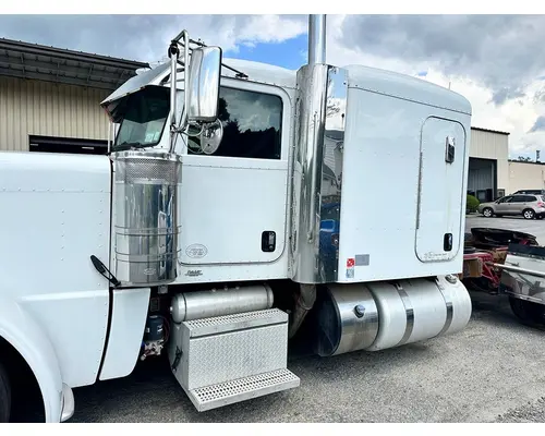 PETERBILT 389 Fender Extension