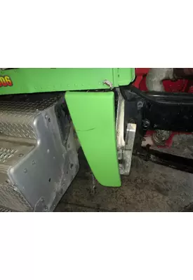 PETERBILT 389 Fender Extension