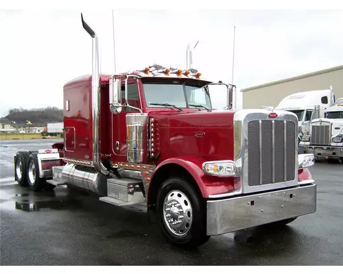 PETERBILT 389 Fender