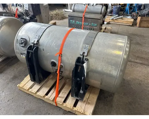 PETERBILT 389 Fuel Tank