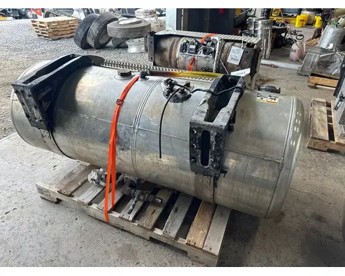 PETERBILT 389 Fuel Tank