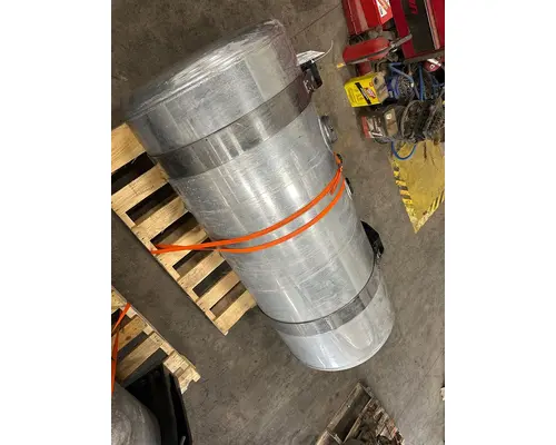 PETERBILT 389 Fuel Tank