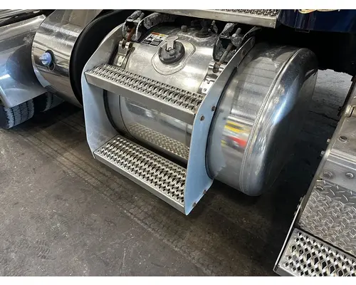 PETERBILT 389 Fuel Tank