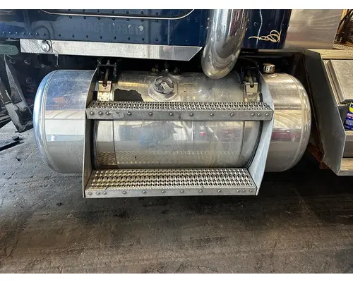PETERBILT 389 Fuel Tank