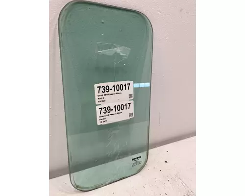 PETERBILT 389 Glass
