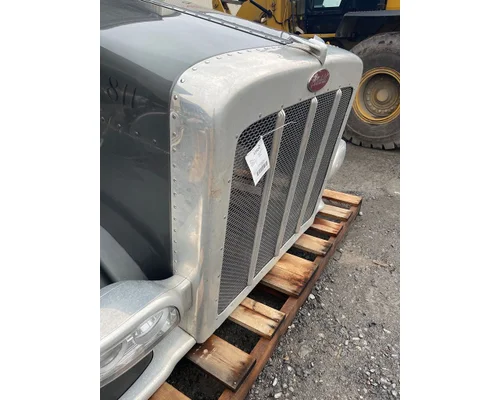 PETERBILT 389 Grille