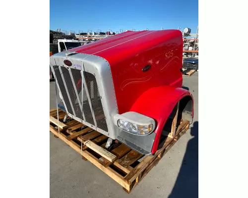 PETERBILT 389 Hood