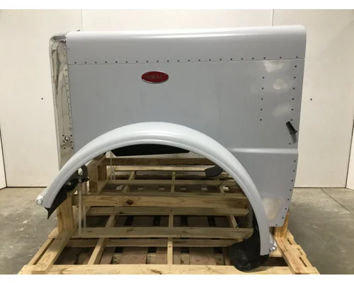 PETERBILT 389 Hood