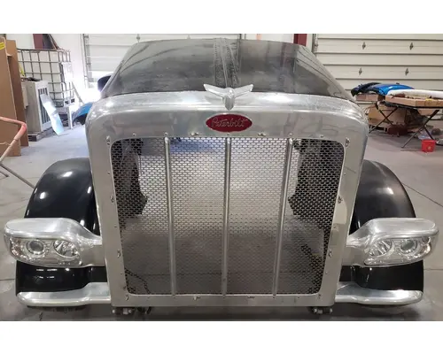 PETERBILT 389 Hood