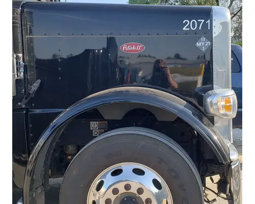 PETERBILT 389 Hood