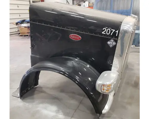 PETERBILT 389 Hood