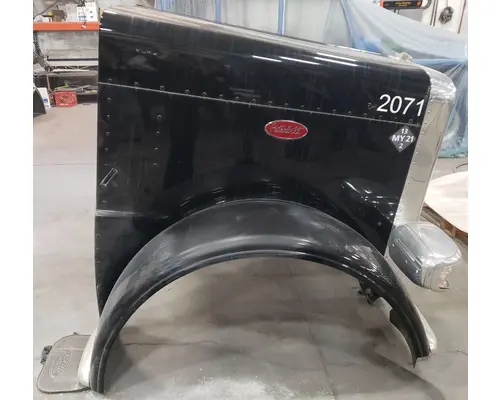 PETERBILT 389 Hood