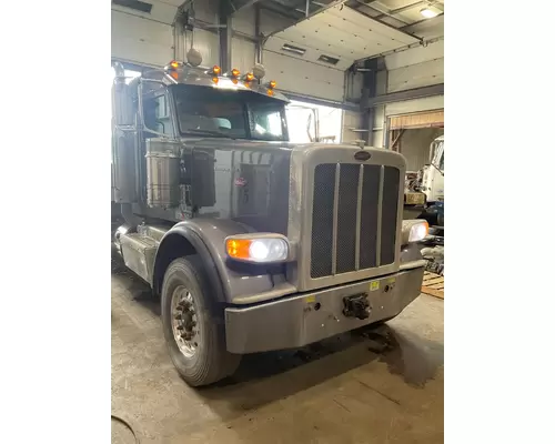 PETERBILT 389 Hood