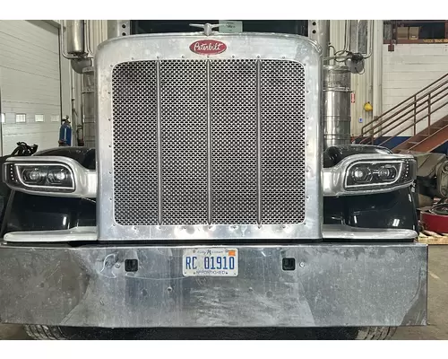 PETERBILT 389 Hood