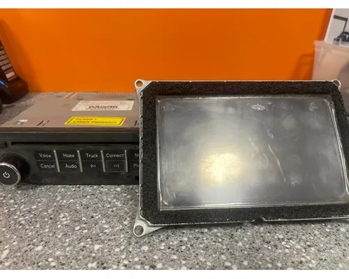 PETERBILT 389 Instrument Cluster