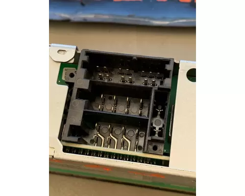 PETERBILT 389 Instrument Cluster