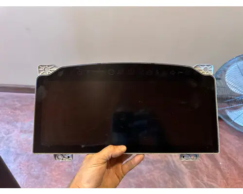 PETERBILT 389 Instrument Cluster