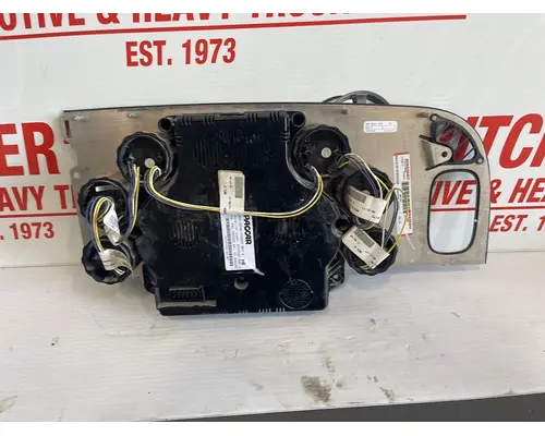 PETERBILT 389 Instrument Cluster
