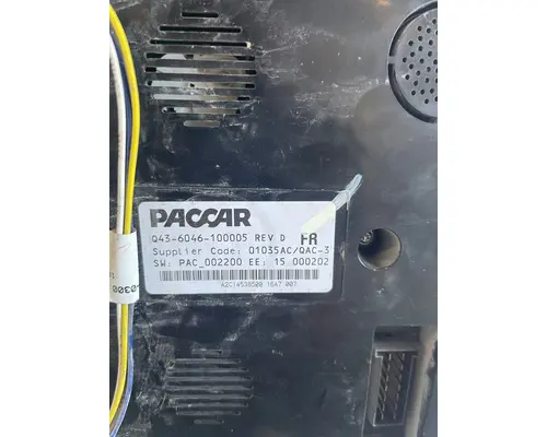 PETERBILT 389 Instrument Cluster