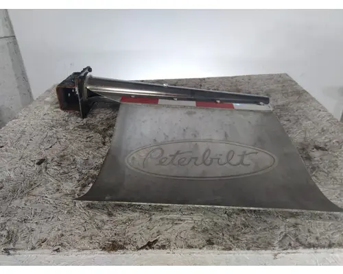 PETERBILT 389 MUD FLAP HANGER