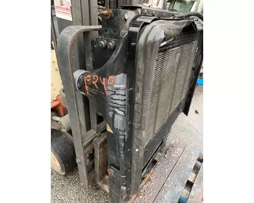 PETERBILT 389 Radiator